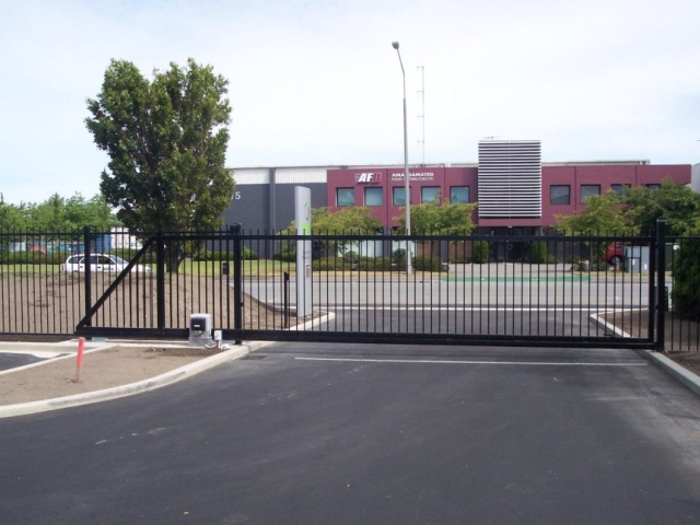 ASHBY AUTOMATIC GATES design Ashby_Gates_commecial_gates_003
